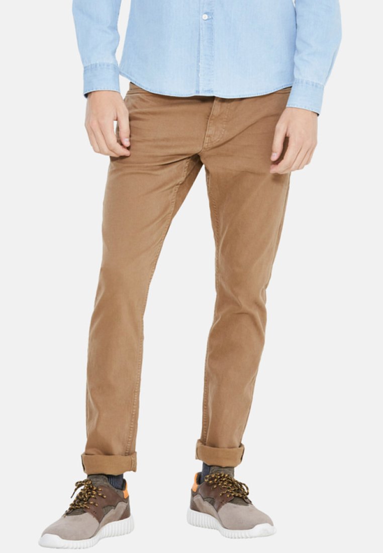 celio brown sneakers