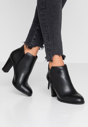 Enkelkaarsjes - black