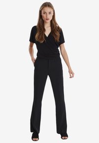 ICHI IXLEXI  - Pantaloni - black