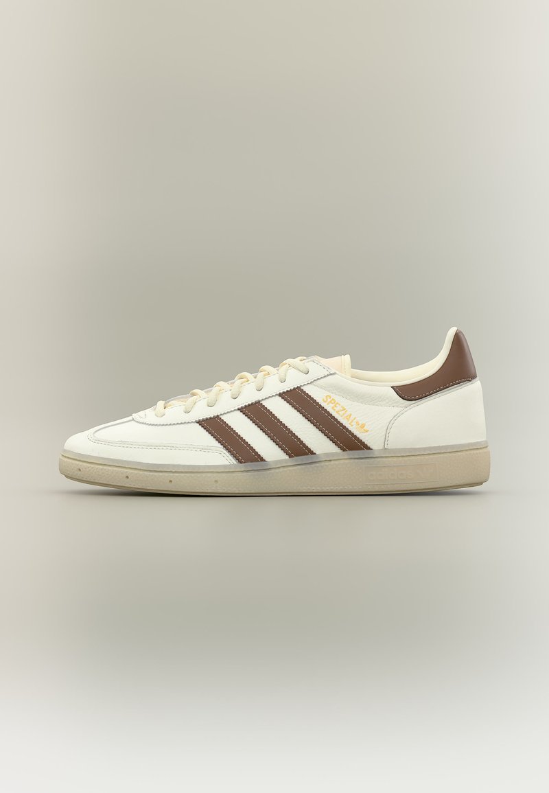 adidas Originals HANDBALL SPEZIAL core white/preloved brown/off white/off-white