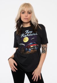 Paradiso Clothing FOO FIGHTERS VAN TOUR - Print T-shirt - black