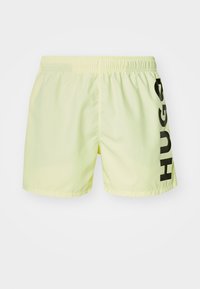 Unselected, light/pastel yellow