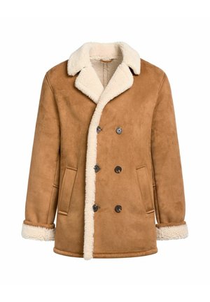 Brązowy płaszcz w stylu shearling z kremowym kołnierzem z sztucznego futra, podwójnymi guzikami i bocznymi kieszeniami. Miękka tekstura i luźny krój.
