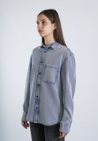 Mira Paris UNISEX jasnoniebieski denim