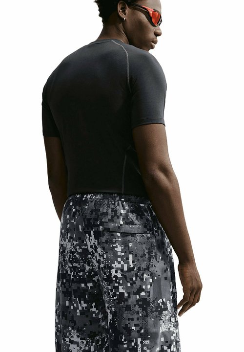 Nike Trousers - grauschwarz — foto 4