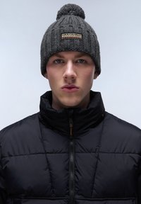 Napapijri FEA - Muts - dark grey melange