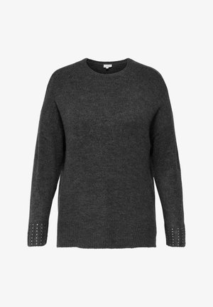 Mørkegrå sweater med rund halsudskæring, løs pasform og lange ærmer; har metalnitter ved ærmerne og en blød tekstur.