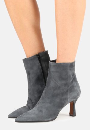Ankle boots - piombo