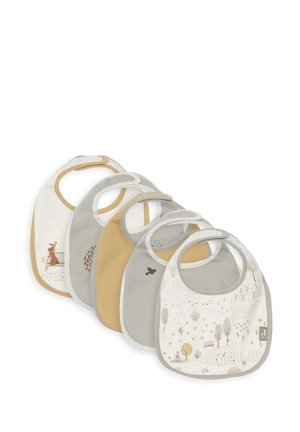 Ensemble de six bavoirs pour bébé en beige, gris et blanc avec des imprimés forestiers et animaux, disposés en superposition sur un fond blanc.