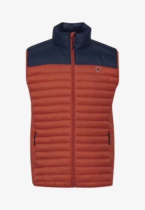 Täitmisel vest, millel on punakasoranž keha ja tumesinine ülaosa, kõrge krae, esi-zipp ja küljetaskud. Horisontaalne õmmeprofiil.