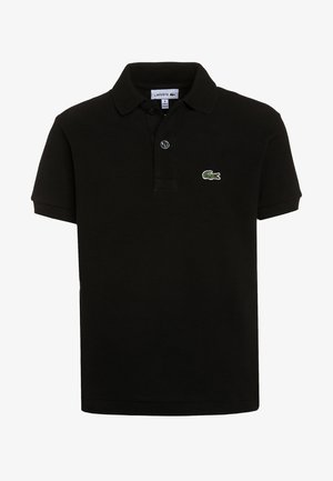Czarny polo wykonany z teksturowanej tkaniny z zapięciem na dwa guziki. Posiada małe, zielone logo Lacoste haftowane na piersi.