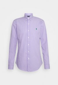 Herrskjorta med lång ärm, knäppning framtill, i lila och vita vertikala ränder och en liten grön broderad logotyp på bröstet.