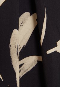 adL SLITTED  - Camicia - printed black