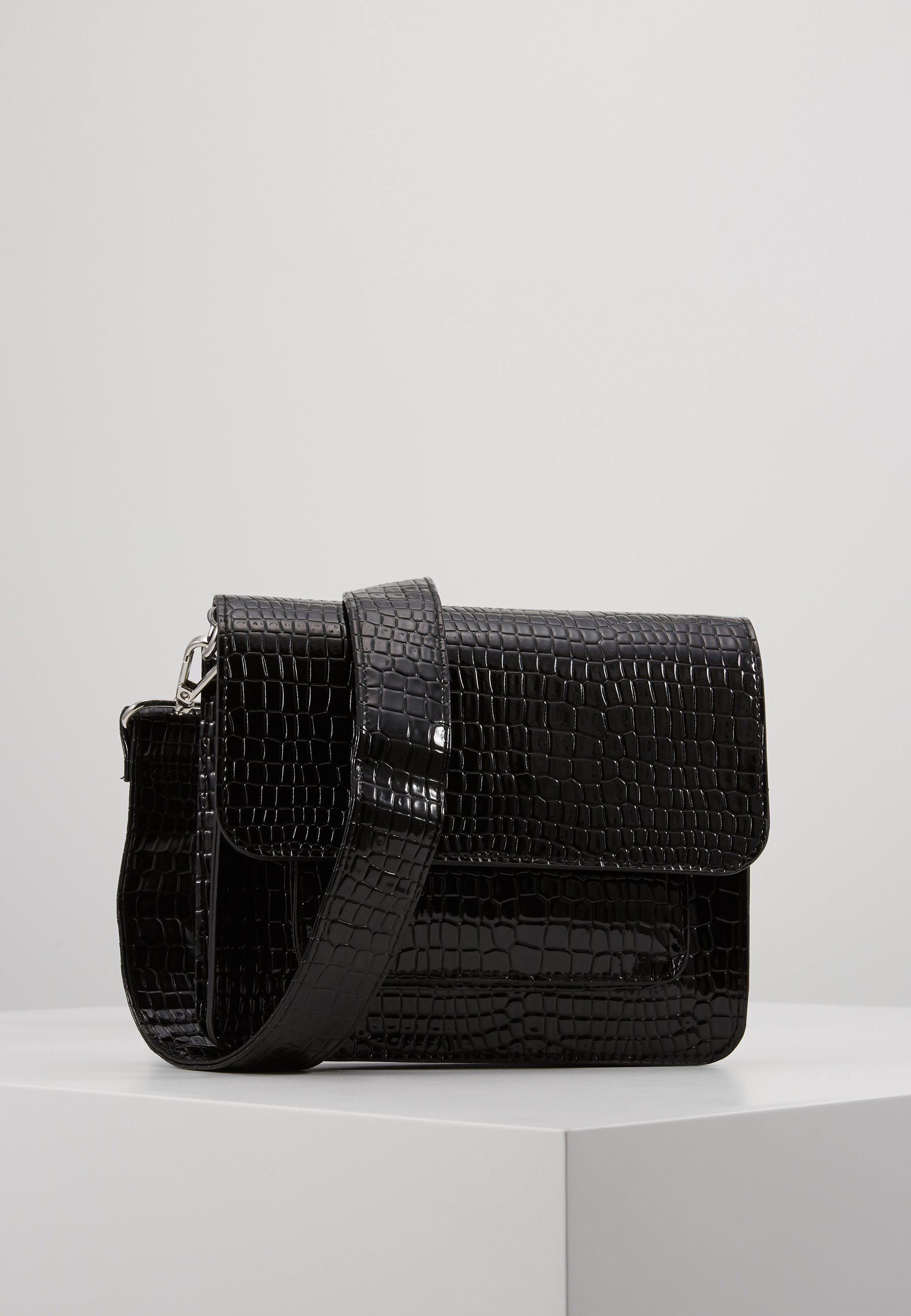 HVISK Skulderveske black Zalando.no HVISK Skulderveske black Zalando.no