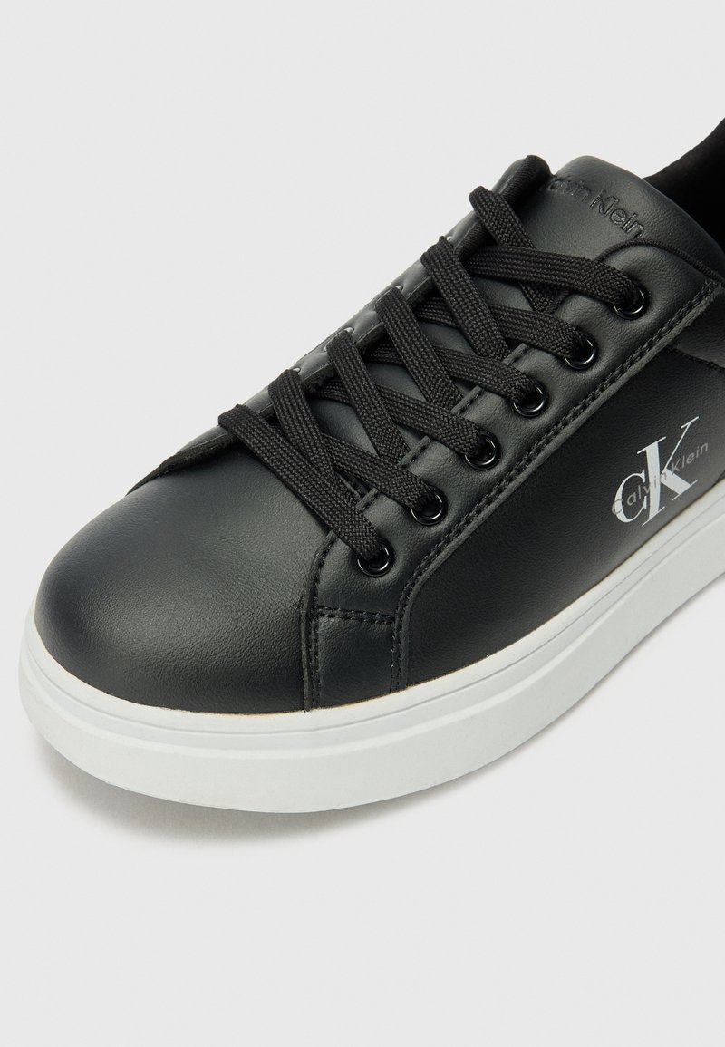 Calvin Klein Jeans ANNIE UNISEX Trainers black Zalando