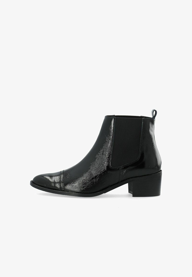 Bianco Ankle Boot - black