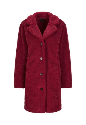 Burgunderfarbener Kunstfellmantel mit eingeknöpftem Kragen, langen Ärmeln und geradem Schnitt; verfügt über fünf schwarze Knöpfe an der Vorderseite.