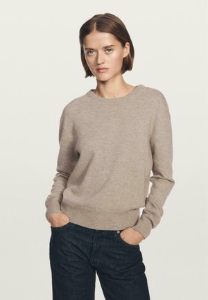 - Sweter