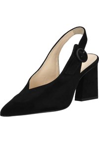 Scarpa slingback nera in suede con punta affusolata e tacco a blocco. Presenta un accento circolare sulla cinghia regolabile. Fodera interna morbida.
