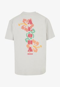 Unselected, lightasphalt