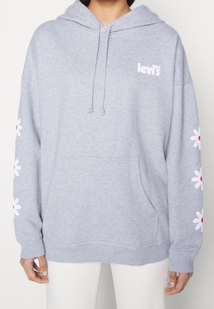 Jasnoszara bluza z kapturem Levi’s z przednią kieszenią, sznurkami i białymi stokrotkami z czerwonymi środkami nadrukowanymi na obu rękawach.