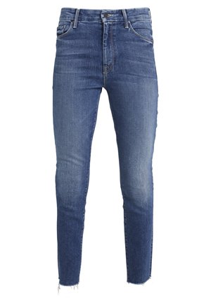 Siniset slim fit farkut, joissa rispaantuneet reunat, edessä nappi- ja vetoketjukiinnitys sekä viiden taskun malli.