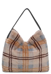 Faux fur håndtaske i beige med et ternet mønster, der har grå, brune og gule striber. Sort håndtag ovenfor for nem bæring.