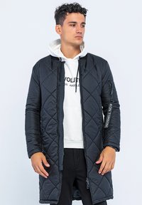 Unausgewählt, schwarz