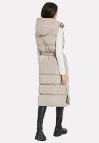 Threadbare Weste - taupe
