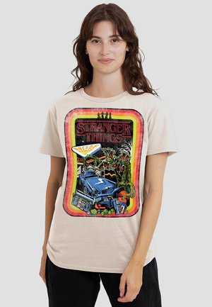 STRANGER THINGS - Print T-shirt - off white