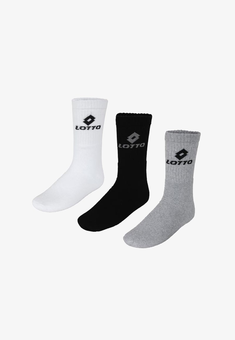 Tre paia di calze Lotto in bianco, nero e grigio. Ognuna ha una parte superiore a coste, una texture liscia e presenta il logo Lotto in colori a contrasto.