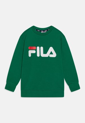 Sweat-shirt vert à manches longues avec col rond, logo FILA blanc et rouge centré sur la poitrine, poignets et ourlet côtelés.