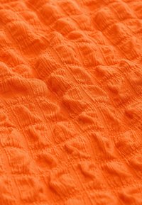 Next SHORT SLEEVE  REGULAR FIT - Trükipildiga T-särk - orange