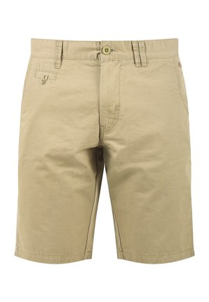 Beige Baumwollshorts mit vorderer Knopfleiste, zwei Vorderentaschen und Gürtelschlaufen. Glatte Textur und gerade geschnittener Schnitt.
