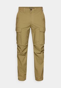 CORE REGULAR - Kapsáče - smoke olive