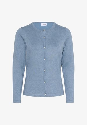 Svijetloplava kardigan od mekog pletenog materijala. Ima okrugli izrez, dugačke rukave i prednje zatvaranje na dugmiće s malim perlama.