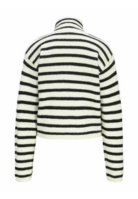 Pull à rayures noir et blanc avec un col montant, texture en maille et coupe courte. Il dispose de manches longues et de poignets côtelés.