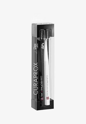 BLACK IS WHITE BLACK/WHITE DUO - Dental care - black