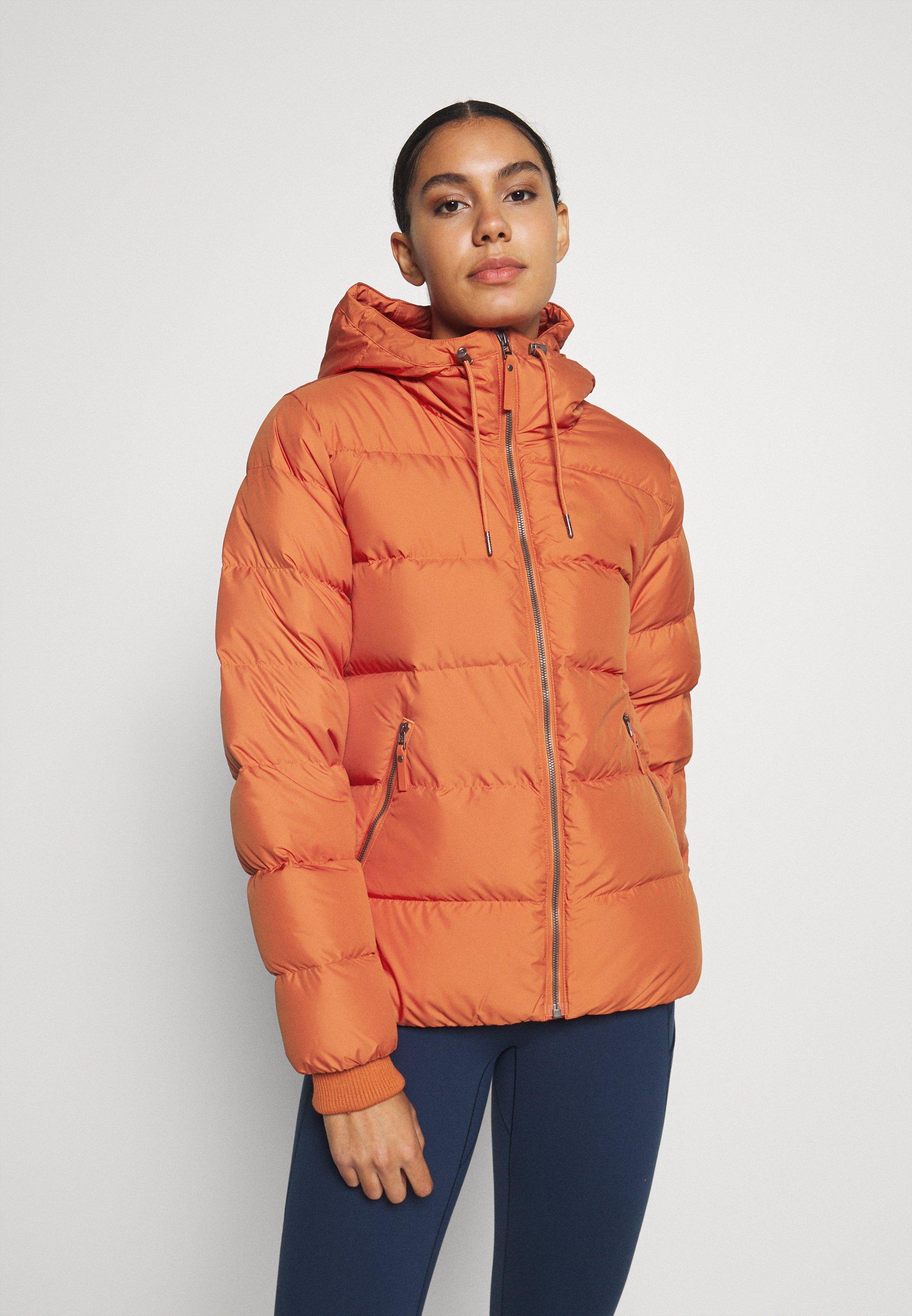 jack wolfskin jacket orange