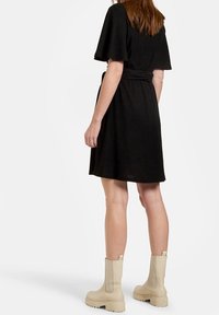 Shoeby Vardagsklänning - black