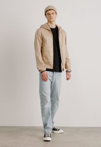 Thumbnail Image 2