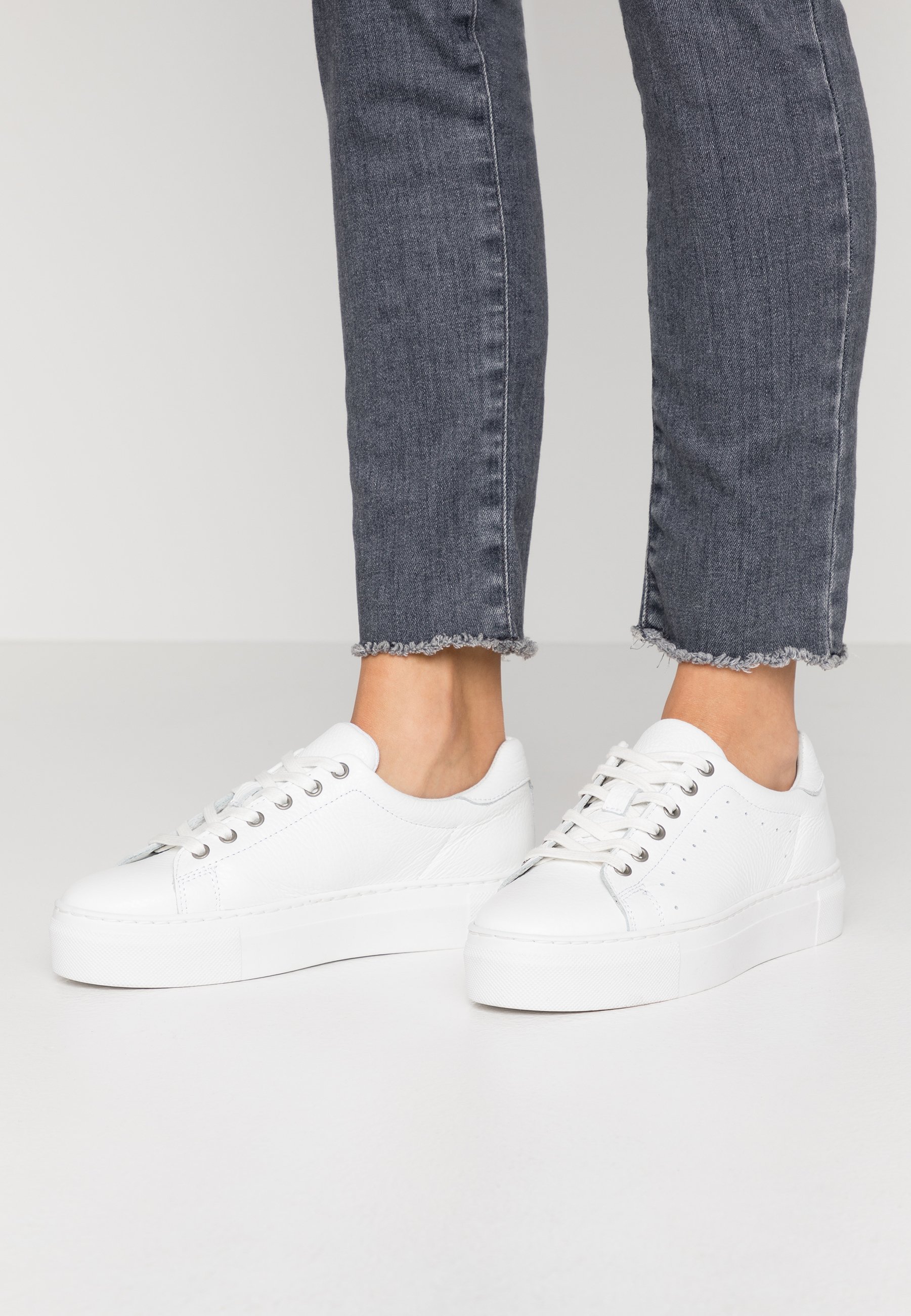 Zign Joggesko white Zalando.no Zign RECYCLED RUBBER SOLE Joggesko white Zalando.no