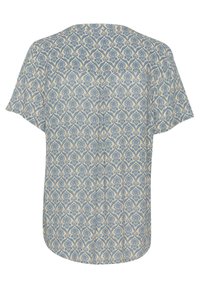 Kortærmet bluse i lysebeige stof med et blåt damaskmønster, rundet kant og et lagdelt bagside-design med en subtil tekstur.