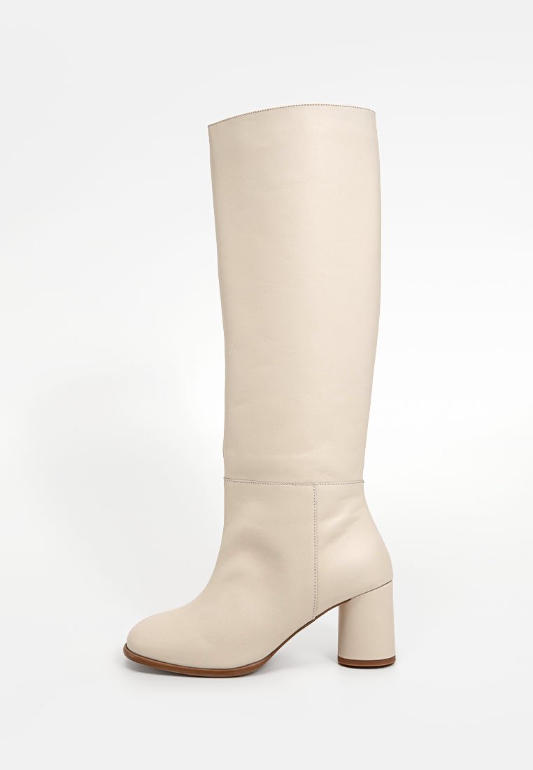 ALOHAS Laarzen beige ALOHAS Laarzen beige