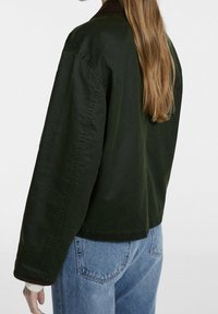 Stradivarius Välikausitakki - khaki
