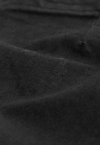 Unselected, black coated