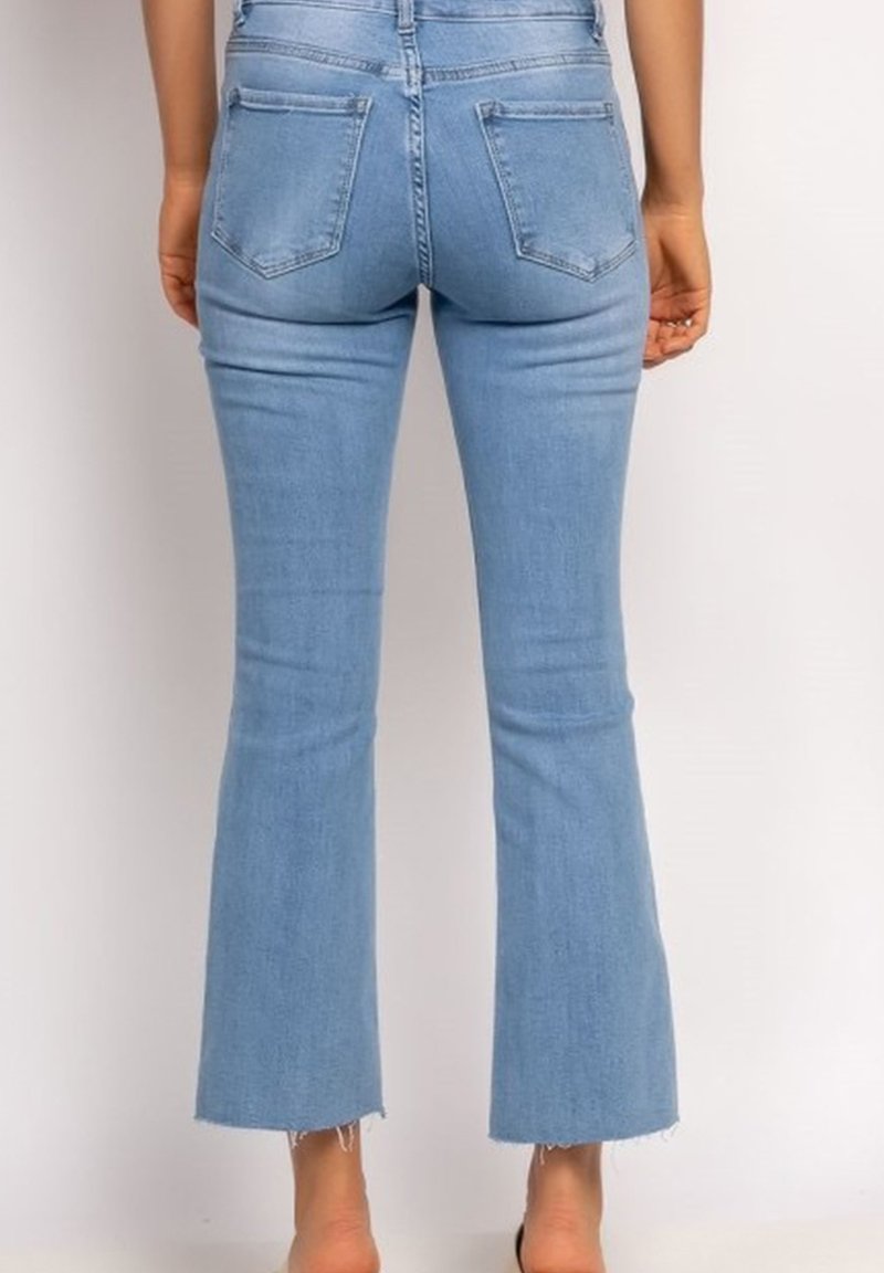 HELLO MISS STRETCH Flared Jeans blau Zalando