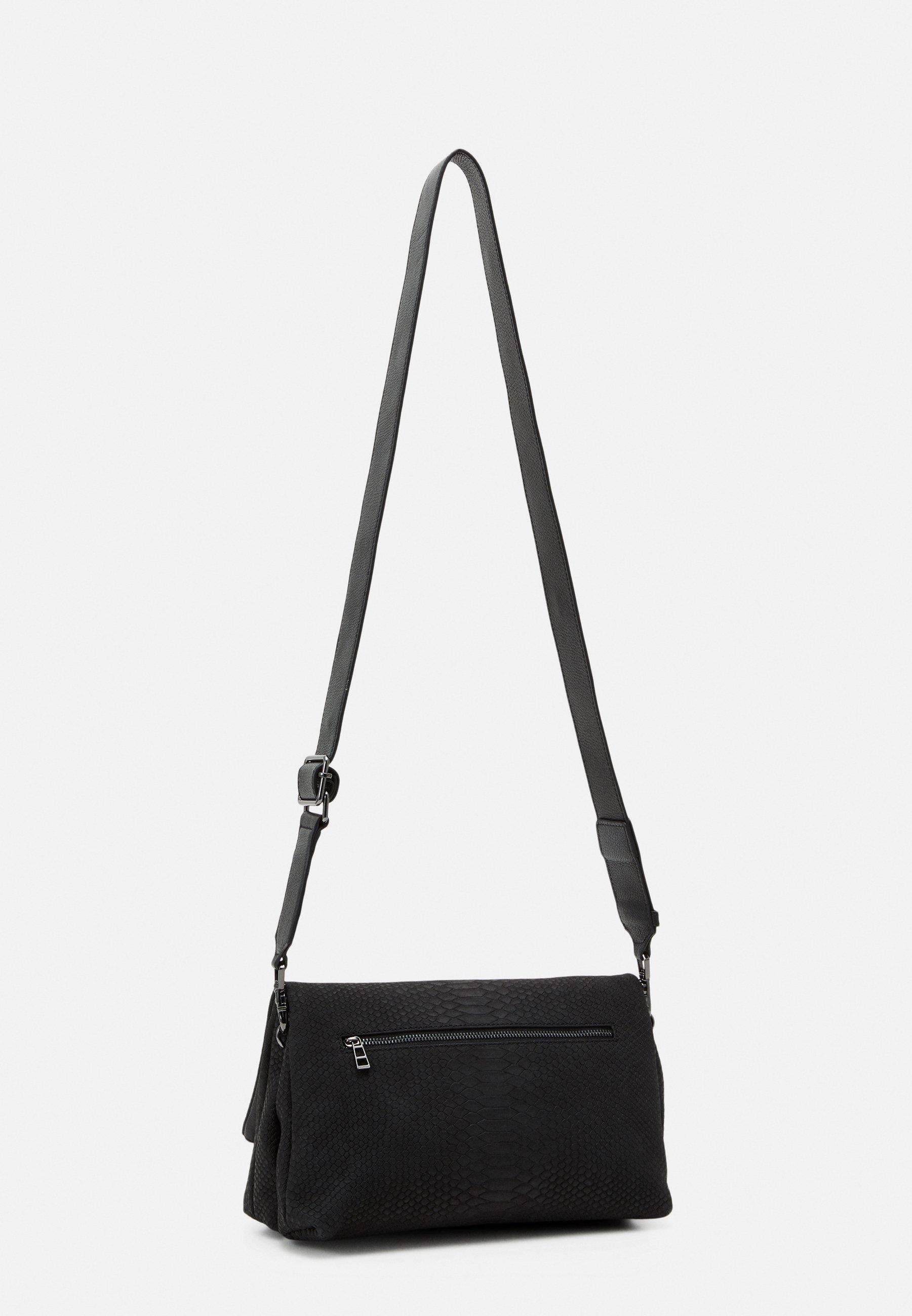 WOLF＆DOGのバッグ WOLF＆DOG フラップトートバッグ ホワイトホース - 【Lifeit（ライフ