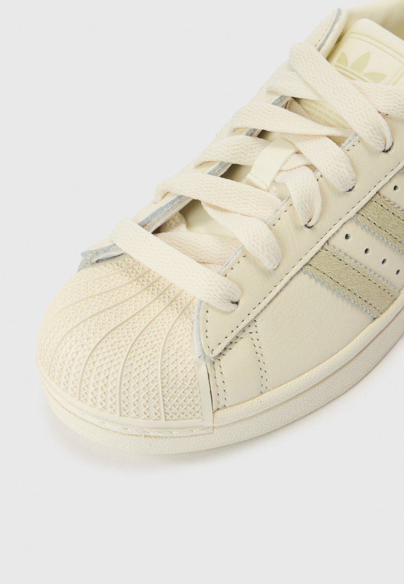 adidas Originals SUPERSTAR II W - Trainers - off-white/linen  green/gold-coloured/off-white - Zalando.ie