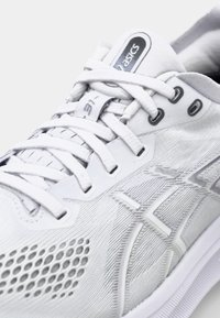 Thumbnail Image 4